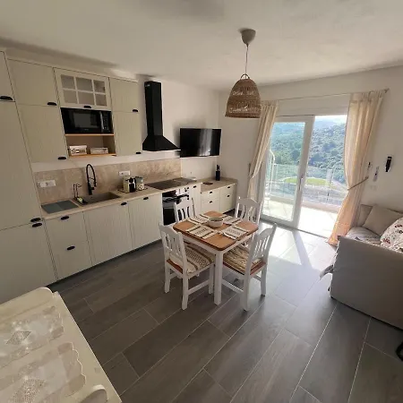 Luxe Attic - Terrace With Jacuzzi And Private Park Castelsardo