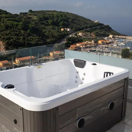 Apartment Luxe Attic - Terrace With Jacuzzi And Private Park Castelsardo